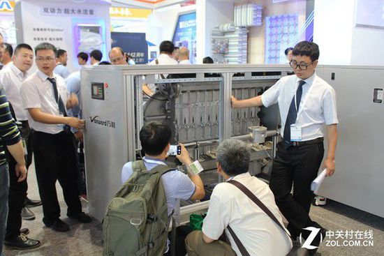 采暖科技 萬(wàn)和新品亮相中國(guó)供熱展(圖10) 見(jiàn)證非凡采暖科技 萬(wàn)和新品亮相中國(guó)供熱展