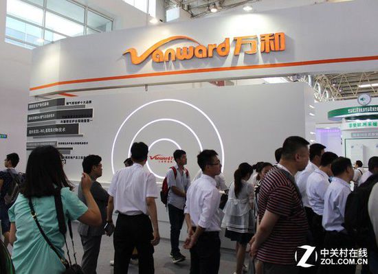 采暖科技 萬(wàn)和新品亮相中國(guó)供熱展(圖1) 見(jiàn)證非凡采暖科技 萬(wàn)和新品亮相中國(guó)供熱展