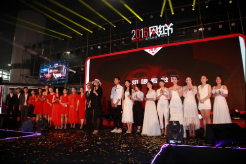 微商36天女石妞妞與您共享網紅節美博會精彩(圖4)