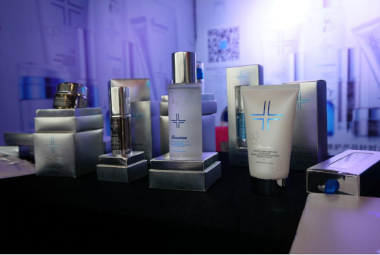 帕娜締詩強勢亮相美博會九五盛典(圖3) 帕娜締詩強勢亮相美博會九五盛典(圖3)